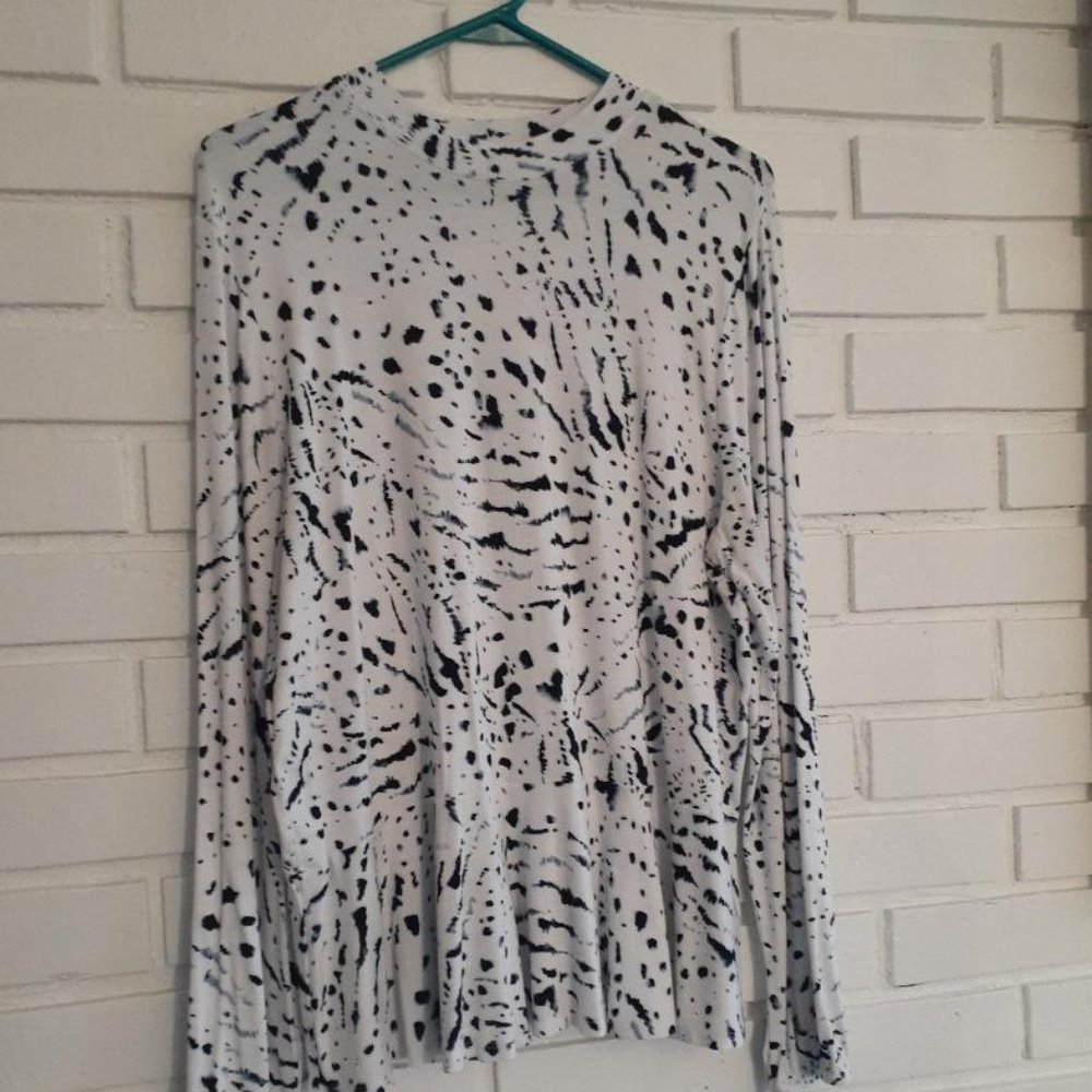 APT.9 Bell Styles Blouse